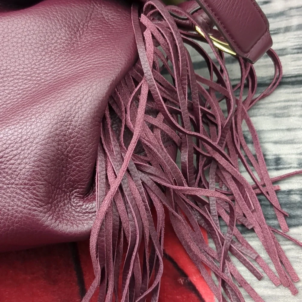 G.I.L.I. Burgundy Leather Hobo Bag